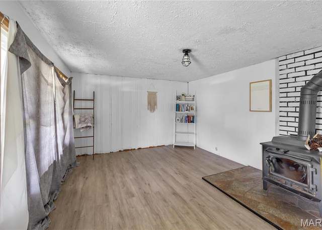 Property at 4358 Plattin Rd, Festus, MO 63028, 1 bed, 1 bath