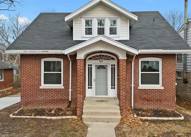 Property at 811 Lebanon Ave, Belleville, IL 62221, 3 beds, 2 baths