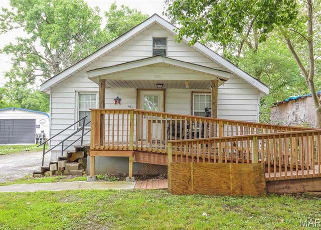Property at 601 Mcbride Ave, Dupo, IL 62239, 3 beds, 1 bath