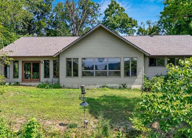 Property at 6667 Brinley Rd, Dittmer, MO 63023, 3 beds, 3 baths