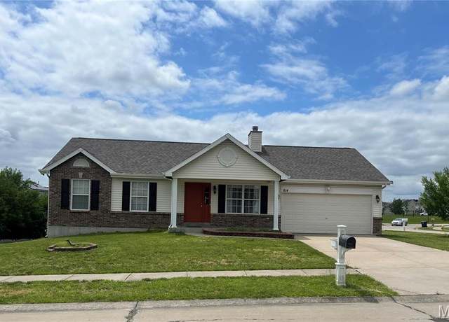 Property at 614 Stone Bend Trl, Wentzville, MO 63385, 3 beds, 2 baths