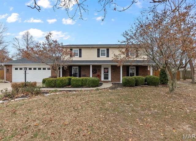 Property at 912 Westview Dr, Sikeston, MO 63801, 4 beds, 2.5 baths