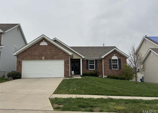 Property at 4 Winded Way Ct, Wentzville, MO 63385, 3 beds, 2 baths