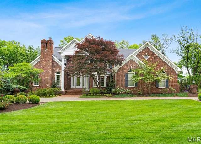 Property at 7 Indian Creek Ln, Frontenac, MO 63131, 5 beds, 4.5 baths