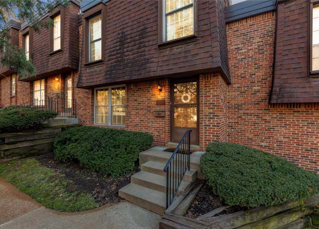 Property at 13459 Coliseum Dr, Chesterfield, MO 63017, 3 beds, 2.5 baths