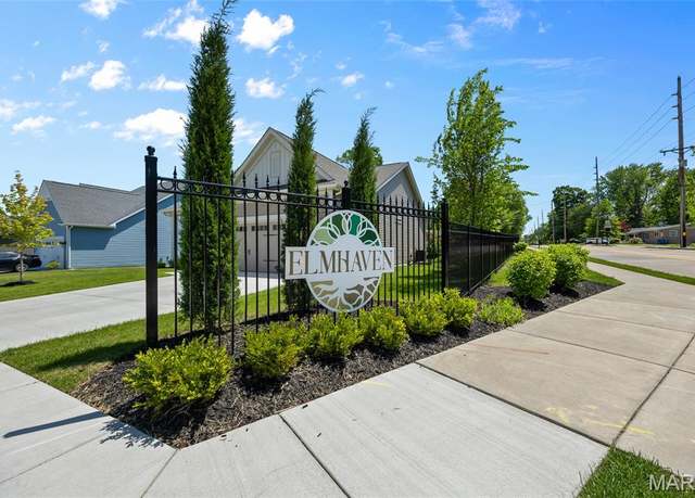 Property at 1 Havenhill Ct, St Charles, MO 63301, 2 beds, 2 baths