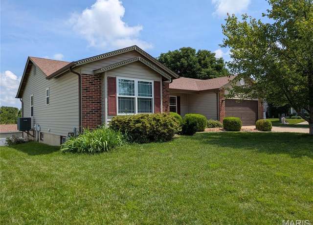 Property at 4002 Cambridge Crossing Dr, St Charles, MO 63304, 3 beds, 3 baths