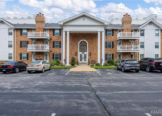 Property at 312 Clayton Crossing Dr #304, Ellisville, MO 63011, 2 beds, 2 baths