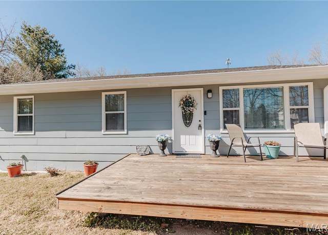 Property at 12561 Carroll Dr, Rolla, MO 65401, 3 beds, 2 baths