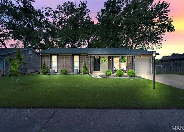Property at 1680 Layven Ave, Florissant, MO 63031, 3 beds, 1 bath