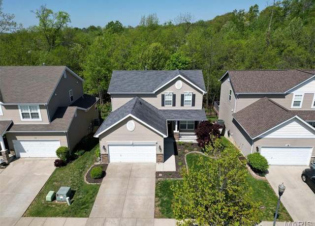 Property at 729 Phoenix Dr, O'fallon, MO 63368, 4 beds, 3.5 baths