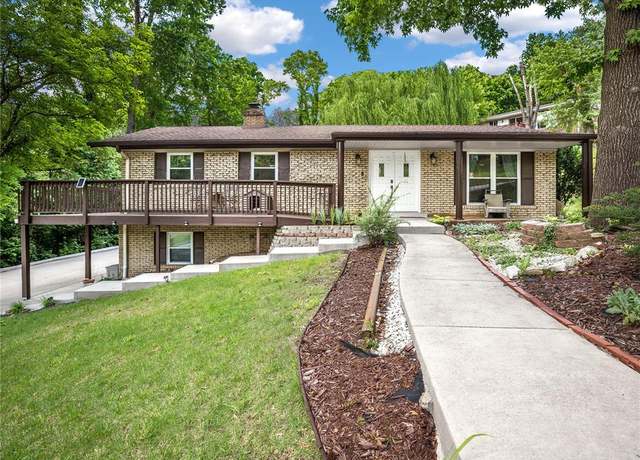 Property at 584 Watch Hill Rd, Collinsville, IL 62234, 3 beds, 2 baths