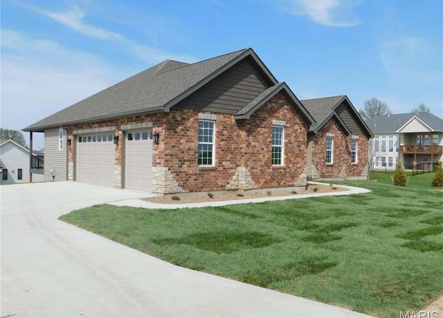 Property at 453 Westridge Dr, Troy, MO 63379, 4 beds, 3.5 baths