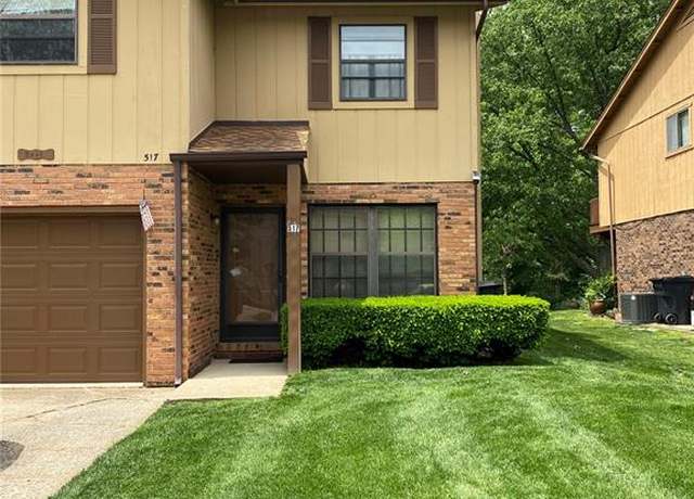 Property at 517 Vicksburg Dr, Belleville, IL 62221, 3 beds, 2.5 baths