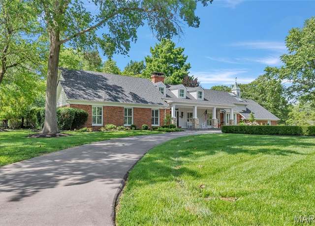 Property at 13527 Royal Glen Dr, Town And Country, MO 63131, 4 beds, 5 baths