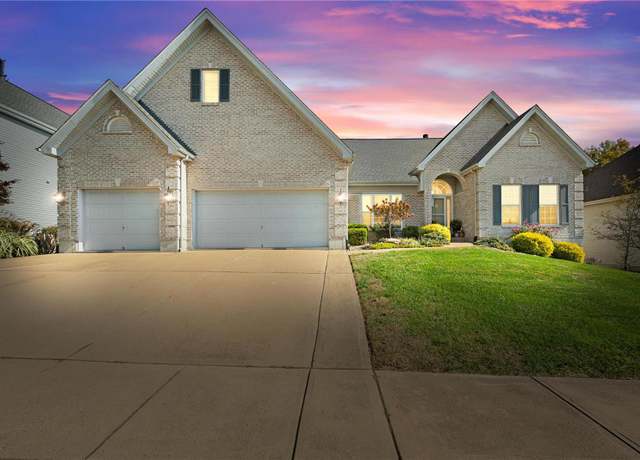 Property at 4528 Emerald View Ct, Eureka, MO 63025, 5 beds, 3.5 baths