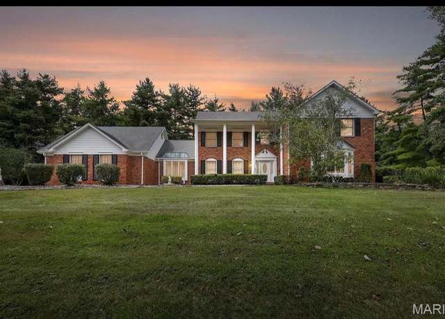 Property at 2233 Kehrsglen Ct, Chesterfield, MO 63005, 5 beds, 3.5 baths