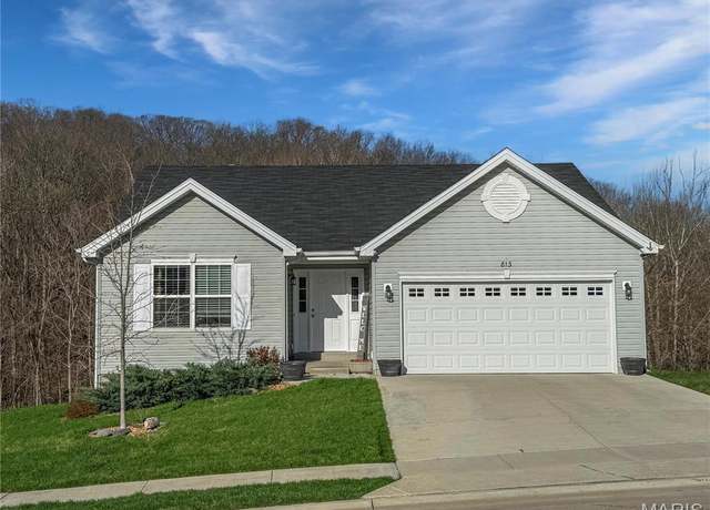 Property at 813 Boulder Crest Ct, Eureka, MO 63025, 4 beds, 3 baths