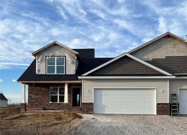 Property at 207 Wrigley, Bethalto, IL 62010, 3 beds, 2.5 baths