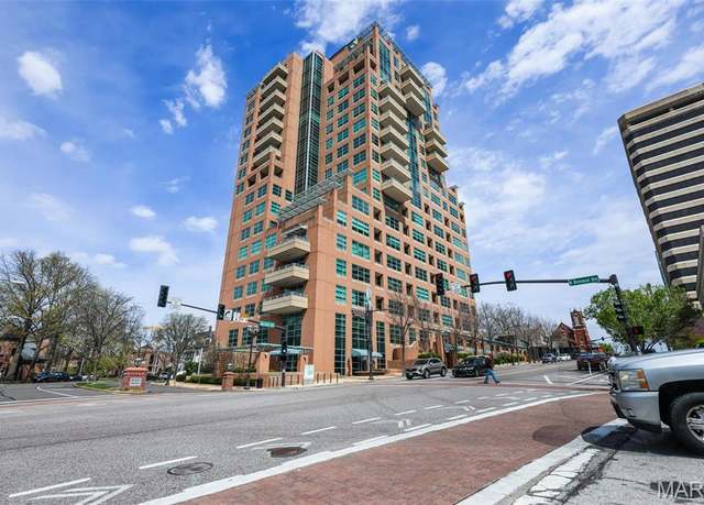 Property at 8025 Maryland Ave Unit 2H, St Louis, MO 63105, 2 beds, 2 baths