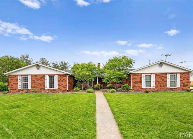 Property at 800 N Smiley St, O'fallon, IL 62269, 4 beds, 2.5 baths
