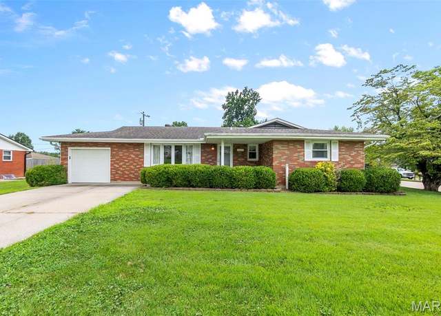 Property at 2437 Albert Rasche Dr, Cape Girardeau, MO 63701, 3 beds, 2 baths