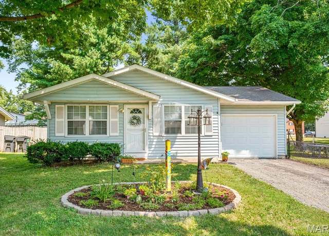 Property at 619 E Poplar St, Mascoutah, IL 62258, 3 beds, 1 bath