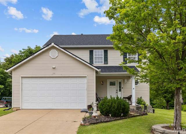 Property at 126 Shady Village Ct, Lake St Louis, MO 63367, 3 beds, 3.5 baths