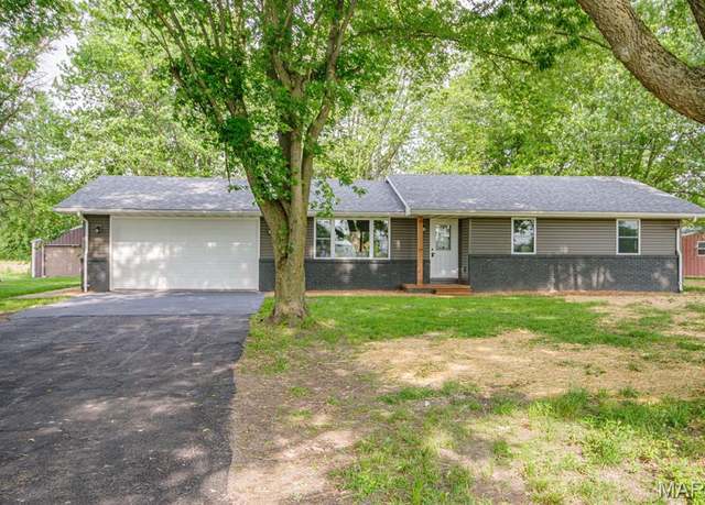 Property at 601 S A St, Vernon, IL 62892, 3 beds, 2 baths