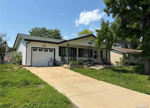 Property at 20 Churchill Downs Dr, St Peters, MO 63376, 3 beds, 1 bath