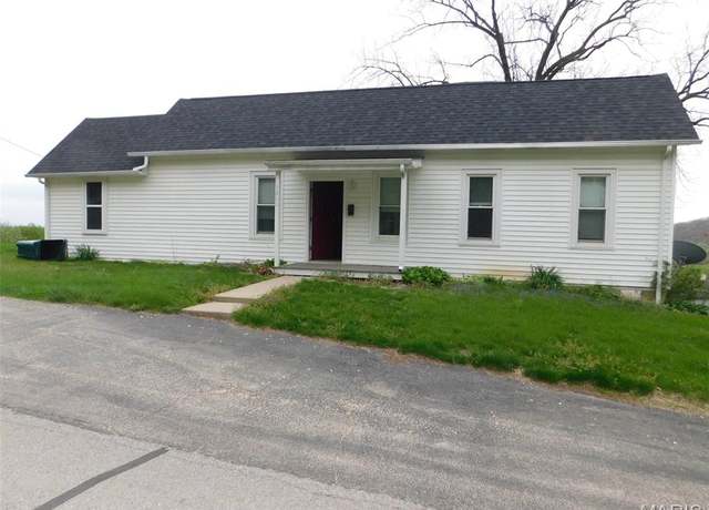 Property at 1200 Kentucky, Louisiana, MO 63353, 3 beds, 1.5 baths