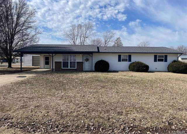 Property at 39299 Freda Dr, Malden, MO 63863, 4 beds, 2 baths