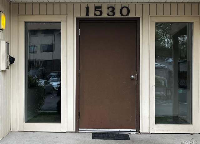 Property at 1530 Springlet Ct #32, Florissant, MO 63033, 2 beds, 2 baths