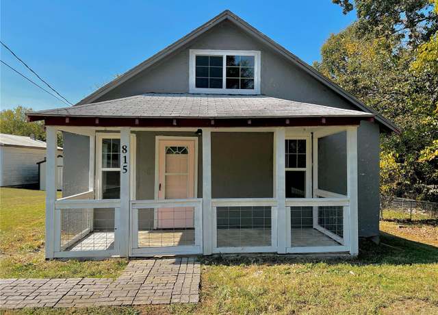 Property at 815 N Pine St, Richland, MO 65556, 3 beds, 1 bath
