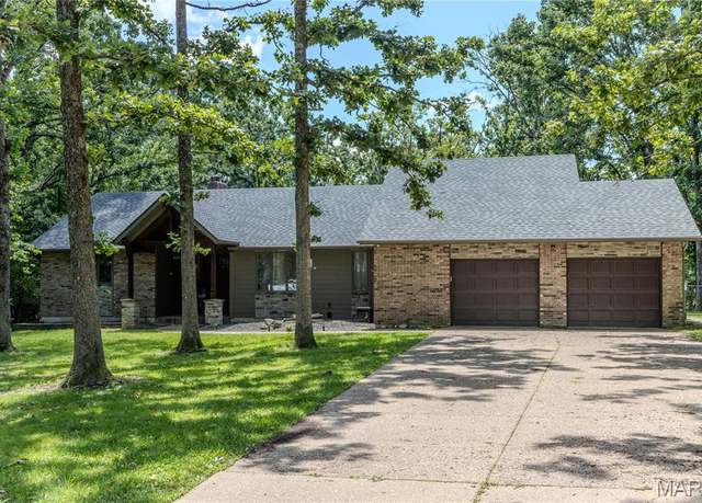 Property at 700 Lariat Ln, Rolla, MO 65401, 3 beds, 3 baths