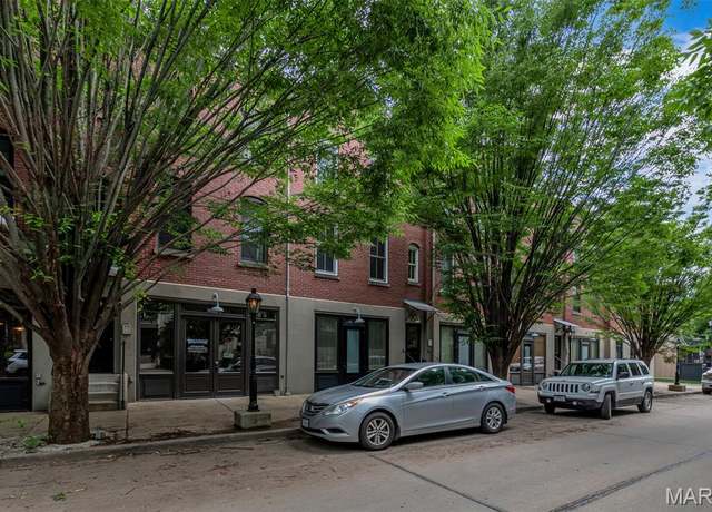 Property at 3217 Domain St, St Charles, MO 63301, 3 beds, 4 baths
