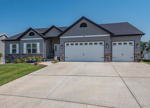 Property at 509 Spruce Hollow Ct, Wentzville, MO 63385, 4 beds, 3 baths