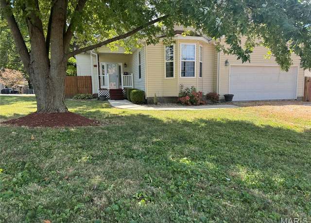 Property at 102 W High St, Troy, IL 62294, 3 beds, 2 baths
