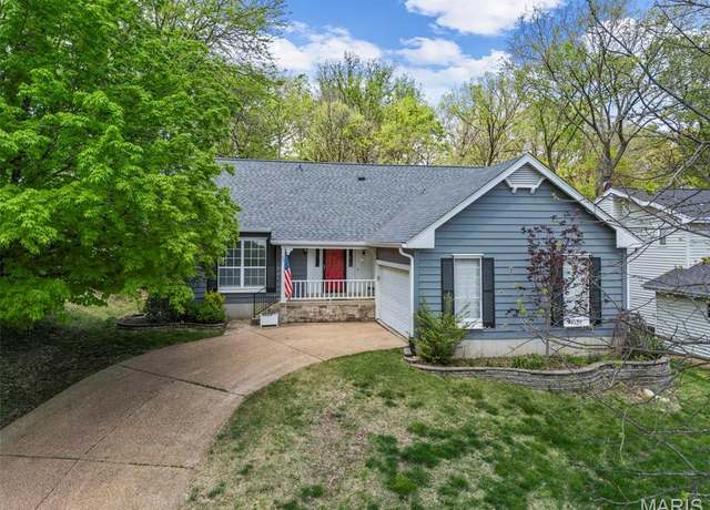 Property at 726 Carman Woods Dr, Manchester, MO 63021, 4 beds, 3 baths