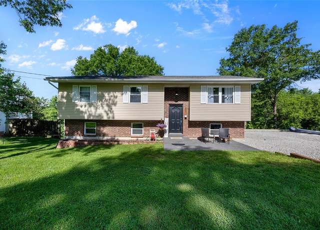 Property at 500 Flucom Mdws, De Soto, MO 63020, 3 beds, 2 baths