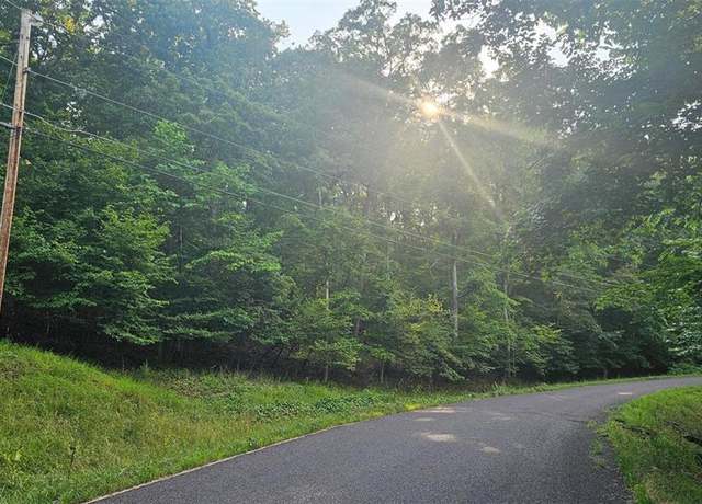 Property at 911 Long Bow Dr, Lake Sherwood, MO 63357