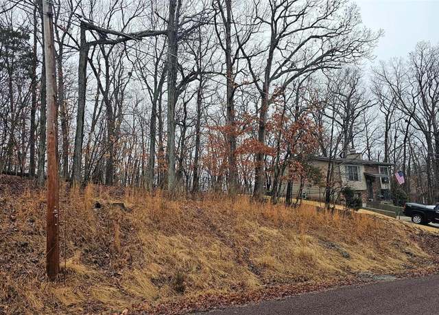 Property at 717 Hearthstone Dr, Lake Sherwood, MO 63357