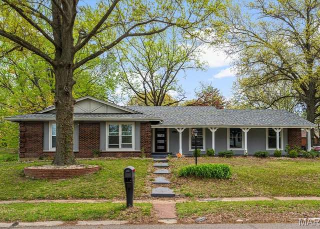 Property at 11720 Sheffield Dr, Florissant, MO 63033, 3 beds, 2.5 baths