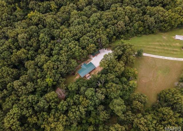Property at 17102 Liberty Ridge Rd, Grafton, IL 62037, 3 beds, 2 baths