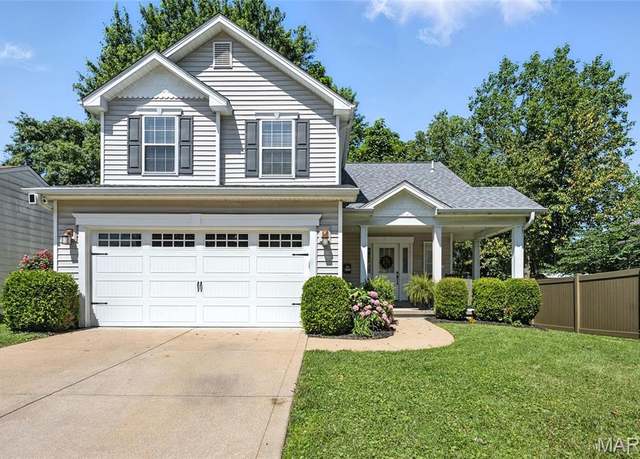 Property at 431 Heman Dr, Kirkwood, MO 63122, 3 beds, 2.5 baths