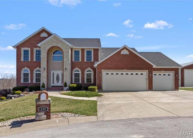 Property at 137 Crestview Dr, Marthasville, MO 63357, 7 beds, 5.5 baths