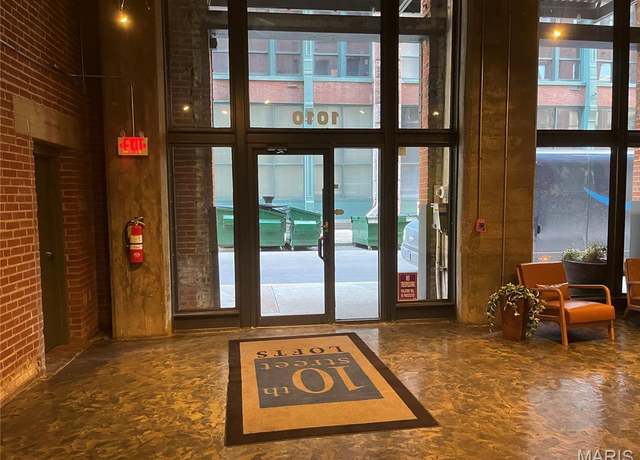 Property at 1010 Saint Charles St #703, St Louis, MO 63101, 1 bed, 2 baths