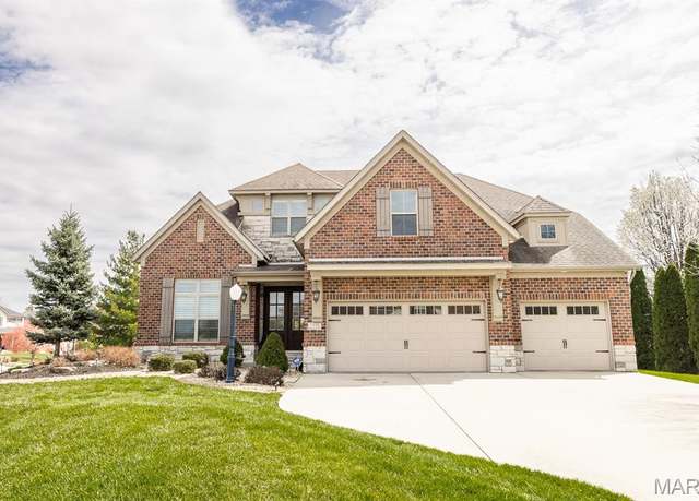 Property at 7032 Koufax Ct, Edwardsville, IL 62025, 5 beds, 4.5 baths