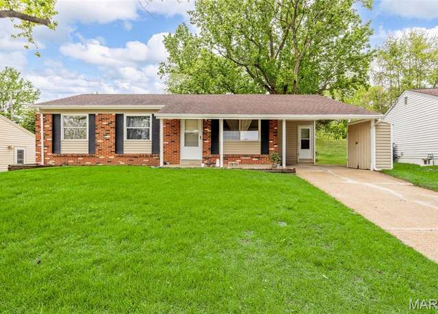 Property at 12007 Charleston Dr, Maryland Heights, MO 63043, 3 beds, 1.5 baths