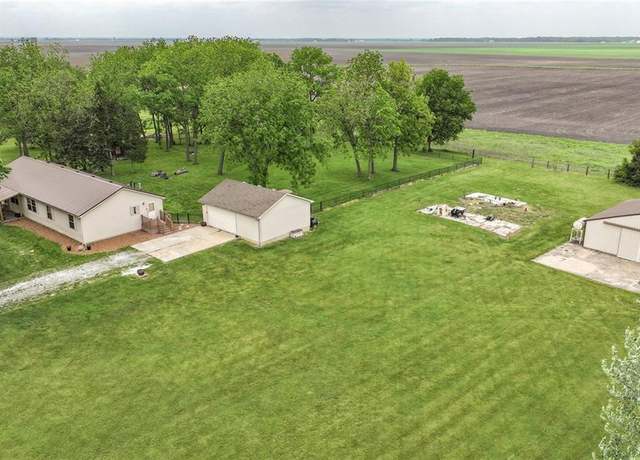 Property at 27467 Spruce Rd, Greenfield, IL 62044, 3 beds, 2 baths